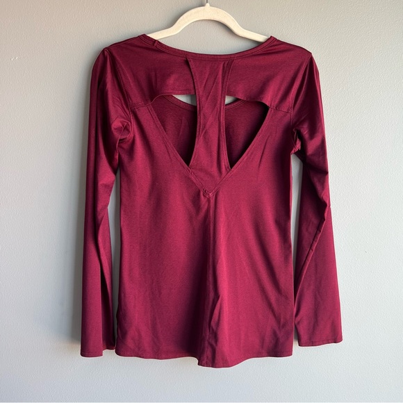 Reebok Cutout Long Sleeve - Picture 3 of 4